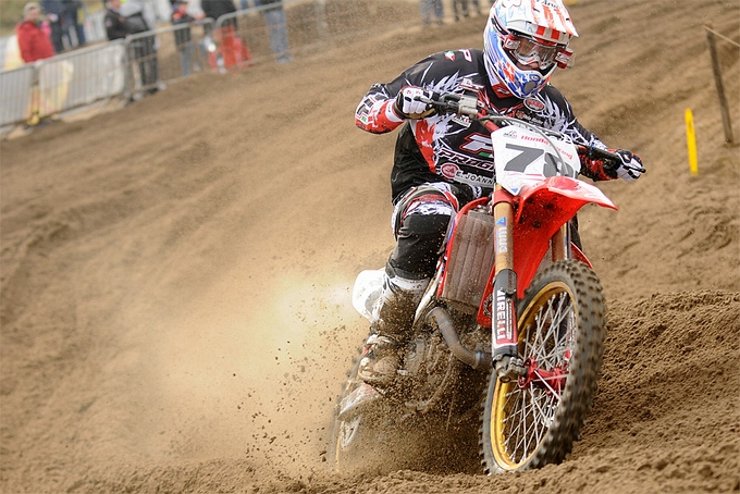 Bas Verhoeven en Michael van Wezel winnen openingscross in Lommel